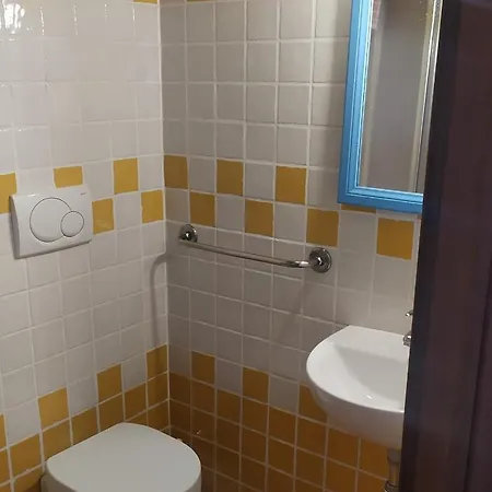La Casetta Rosa Apartment *